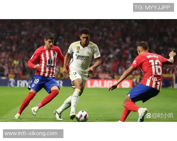 19岁荷兰中场斯米特要价6000万欧吸引皇马巴萨拜仁等豪门关注